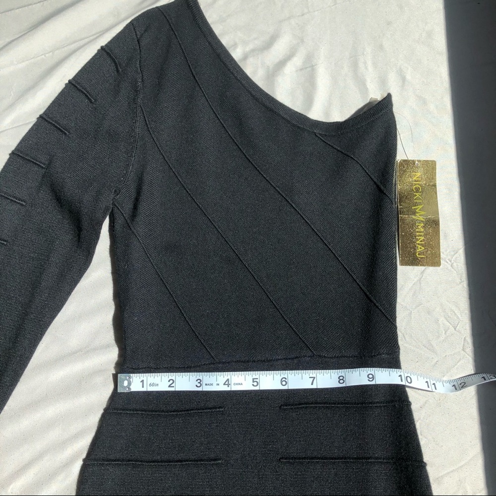 Dress - Picture 3 of 6